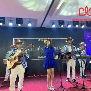 Ban nhạc Flamenco và ca sĩ biểu diễn đám cưới tại Đà Nẵng