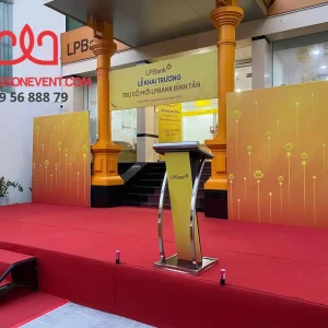 Bục phát biểu tại Tường Sơn Event