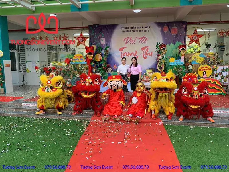 Múa Lân trung thu tại Trường học