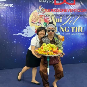 Chú Cuội biểu diễn cùng khán giả đêm Trăng rằm