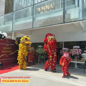 Khai trương đơn giản và tiết kiệm cùng hạng mục backdrop và múa lân