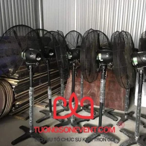 Cho thuê quạt công nghiệp dạng đứng với công suất lớn