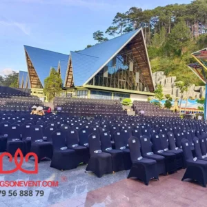 Ghế banquet sự kiện cùng các loại nơ sắc màu tại quận 1