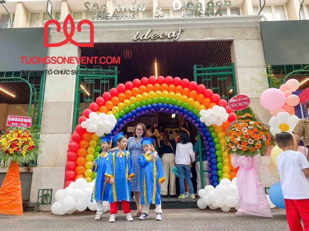 Cổng bong bóng tại trường mẫu giáo