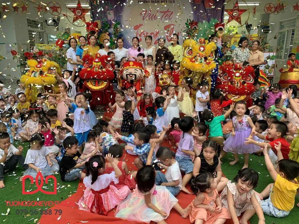 Biểu diễn Trung thu tại trường