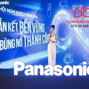 MC chuyên nghiệp ở sự kiện Panasonic