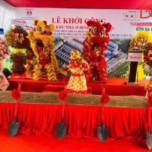 Múa lân khởi công