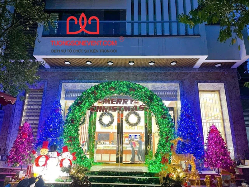 Giáng Sinh Đa Sắc Màu Sáng Tạo