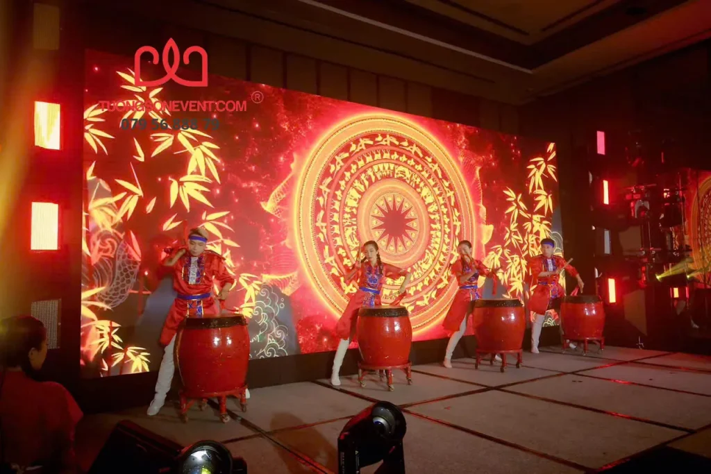 trang thiết bị cần thiết cho sự kiện Tất niên