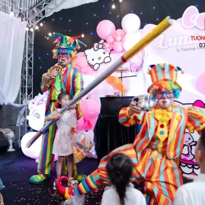 Cho thuê chú hề hoạt náo quận 9