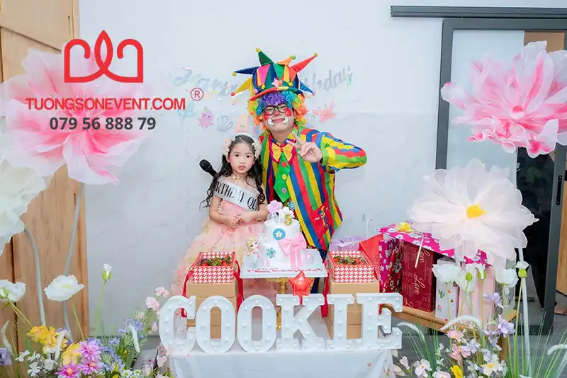 Báo giá minh bạch rõ ràng chi phí thuê chú hề tại Tường Sơn Event